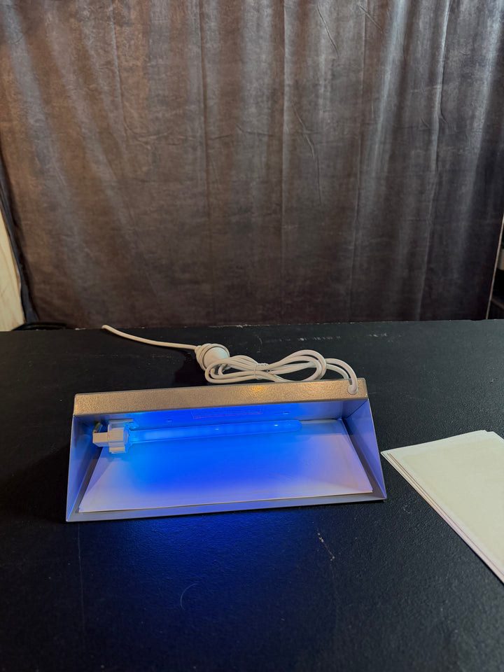 The Fly Trap — UV Glue Card Trap for Fungus Gnats and Thrips
