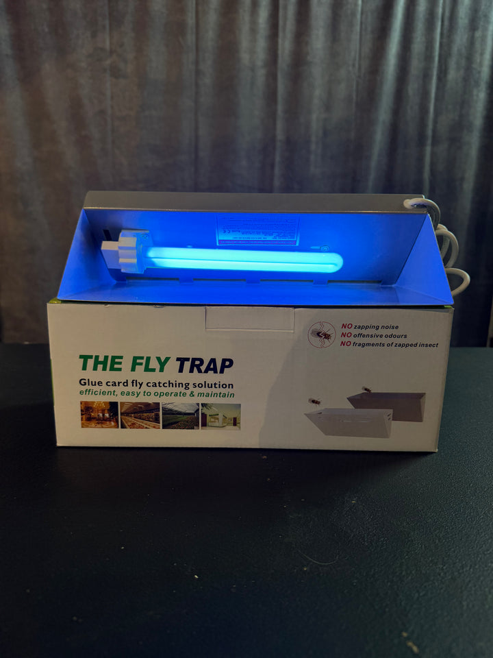 The Fly Trap — UV Glue Card Trap for Fungus Gnats and Thrips