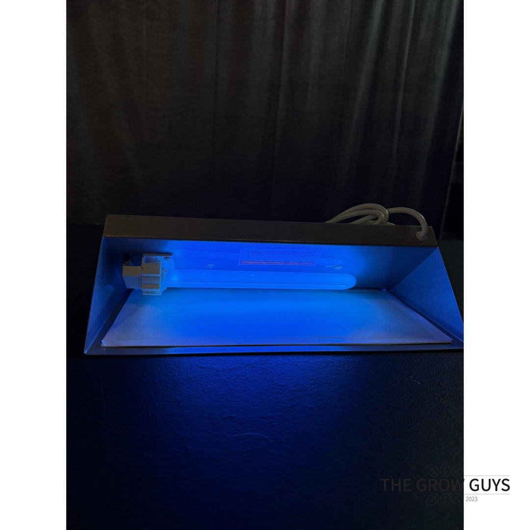 The Fly Trap — UV Glue Card Trap for Fungus Gnats and Thrips
