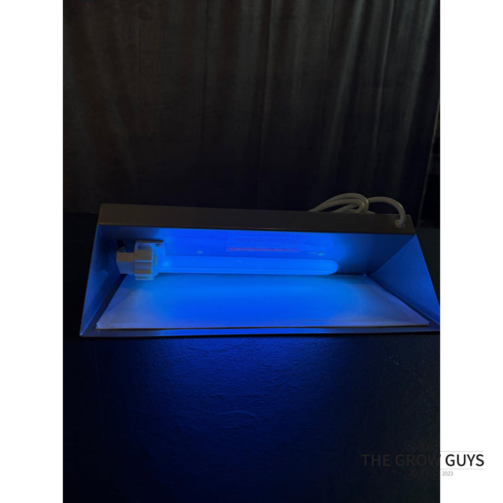 The Fly Trap — UV Glue Card Trap for Fungus Gnats and Thrips